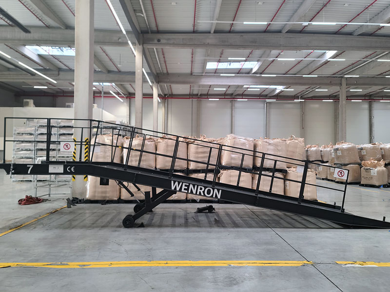 Rampe mobile de chargement camion